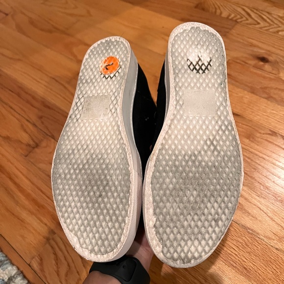 Soda Black High-Top Sneakers with White Soles - Picture 4 of 4